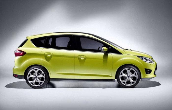 Автомобіль для великої родини: Ford C-Max