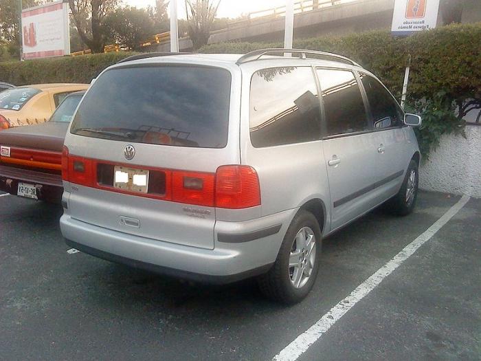 Volkswagen Sharan, відгуки і характеристики