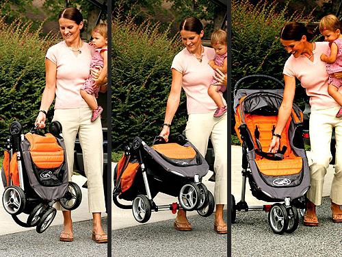 Коляска Baby Jogger City Mini - найкраще придбання для шанувальників прогулянок з дітьми по міських джунглях!