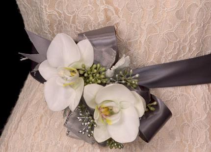 Квітка з фоамірана: створіть дивовижну ніжність і фантастичну реалістичність своїми руками!