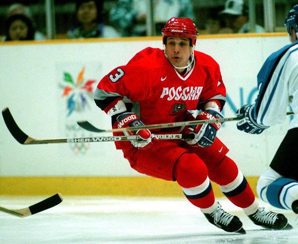 Легендарний радянський і російський хокеїст Валерій Каменський: біографія і спортивна кар'єра