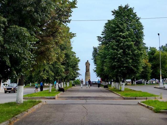 Чи є в Костромі Іван Сусанін пам'ятник?