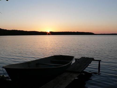 Нахимівське озеро - водойма в Ленінградській області